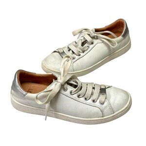 UGG Leather Milo Low-Top Sneaker White Womens Size 7 Streetwear Casual Lace-Up